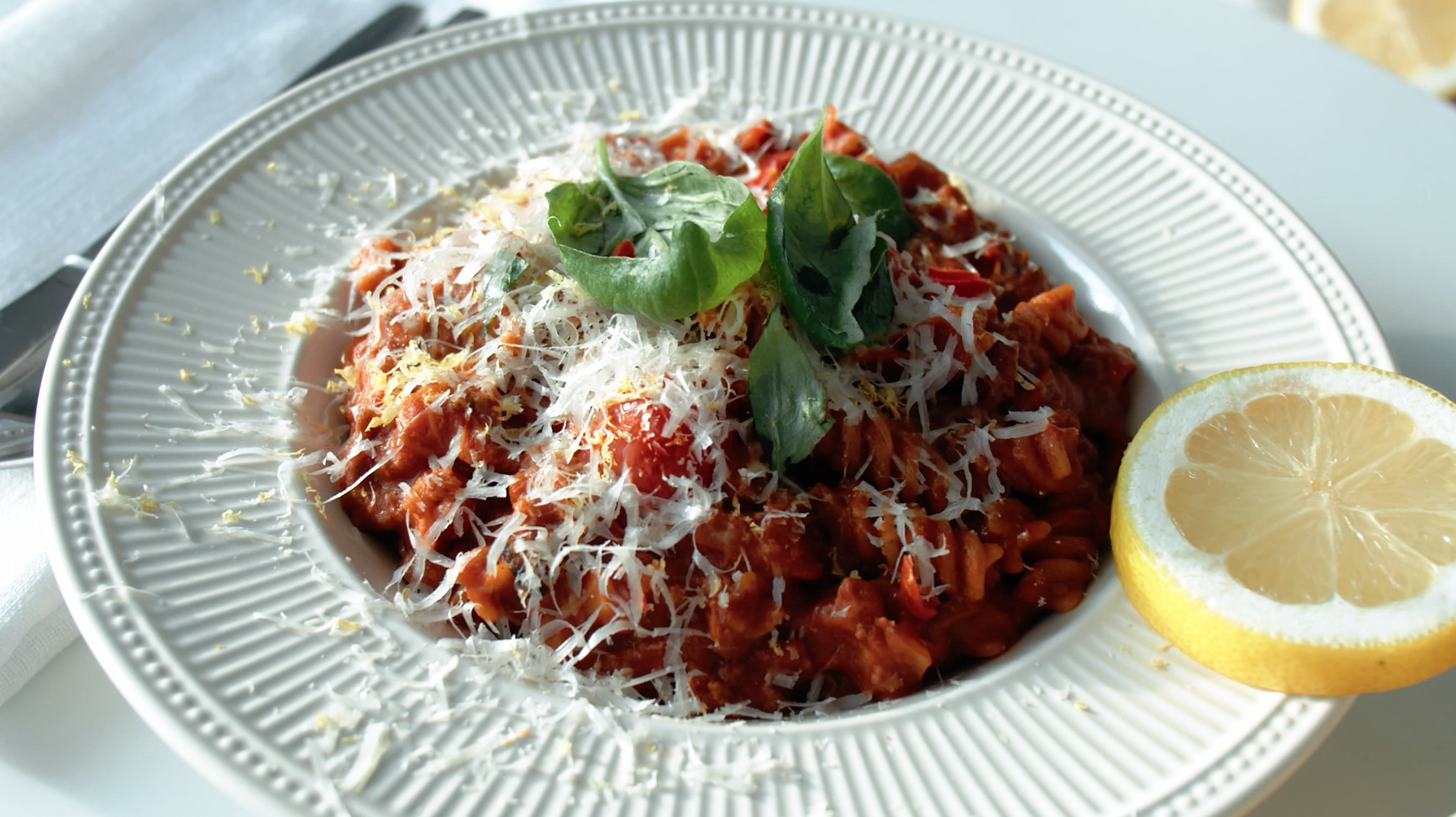 coach-nutrition-recept-Rode-pasta-saus-gepofte-cherry-tomatensaus